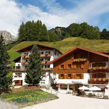 Genziana Hotel Arabba