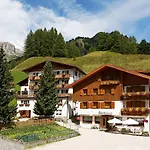 Genziana Hotel Arraba