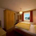 Hotel Genziana Arraba