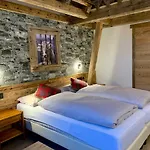 Hotel Genziana 2*