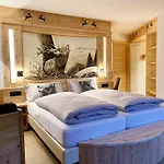 Genziana Hotel 2*